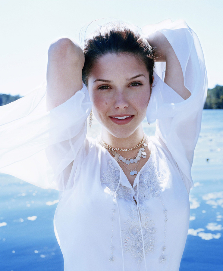 Sophia Bush