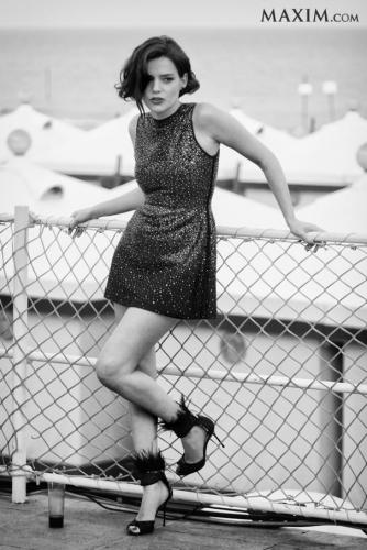 Roxane Mesquida Roxane Mesquida