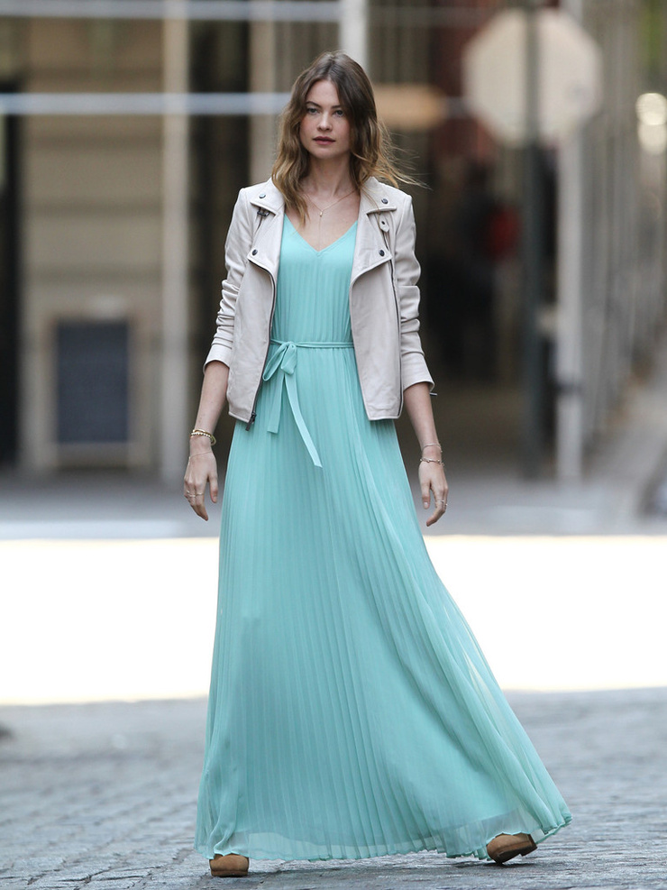 Behati Prinsloo Behati Prinsloo