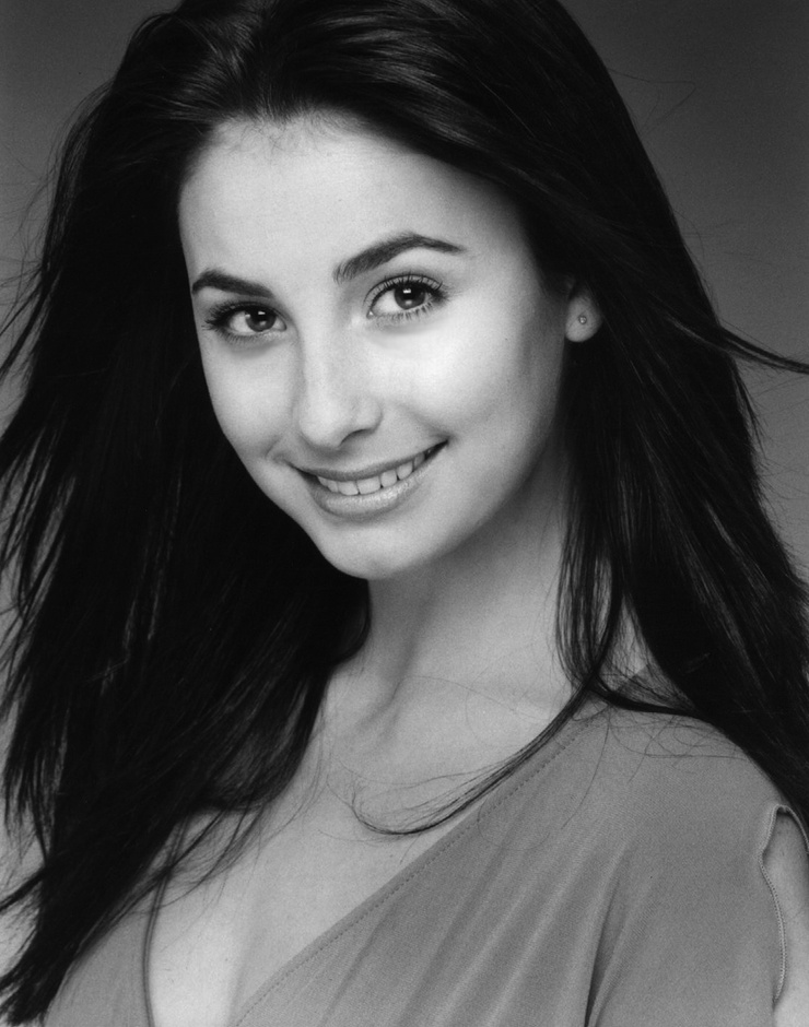 Bree Robertson Bree Robertson