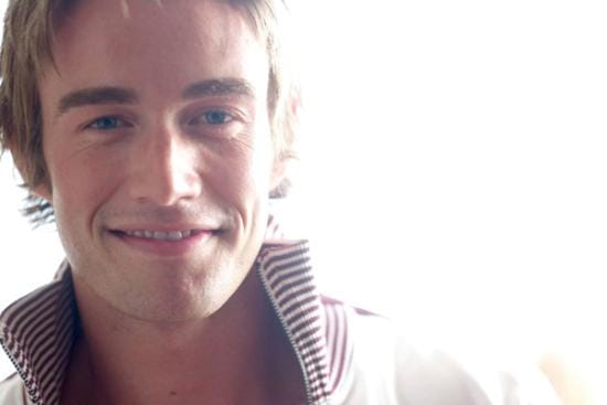 Robert Buckley