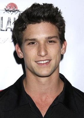 Daren Kagasoff gif hunt