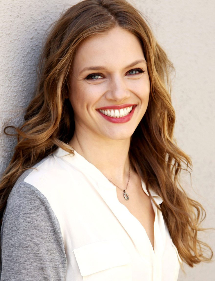 Tracy Spiridakos Tracy Spiridakos