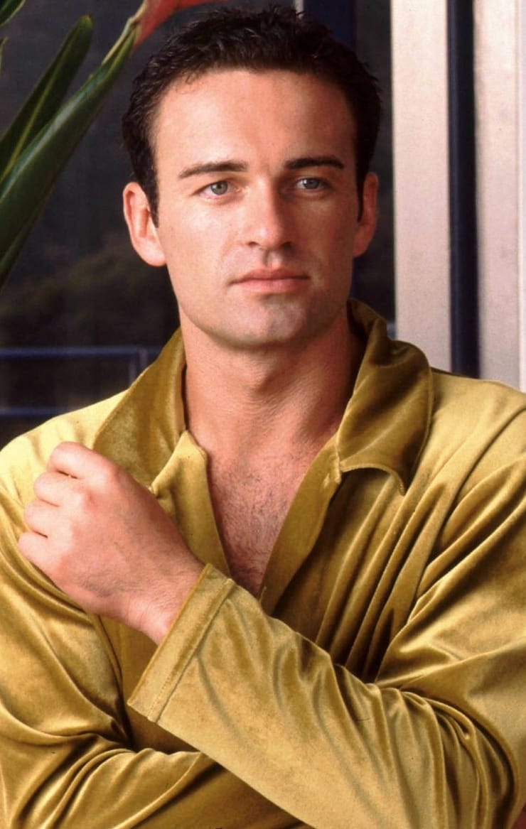 Julian McMahon Julian McMahon