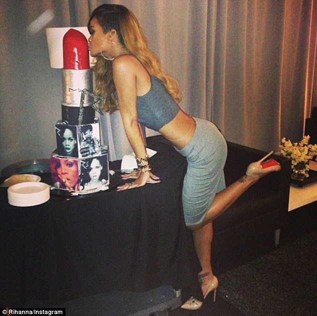 Rihanna Rihanna