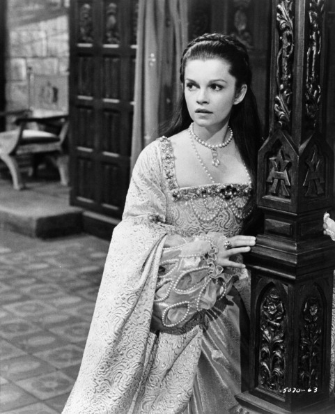 Geneviève Bujold Geneviève Bujold