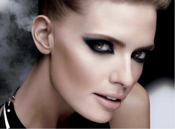 Julia Stegner Julia Stegner