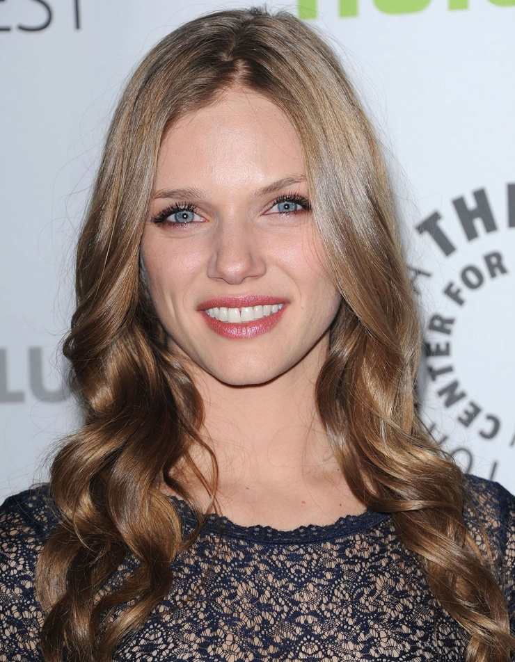 Tracy Spiridakos