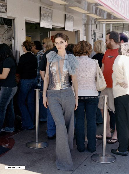 Amanda Peet