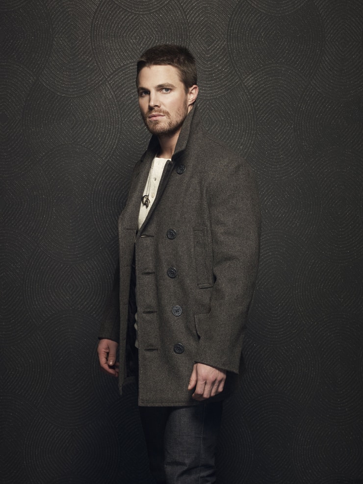 Stephen Amell picture