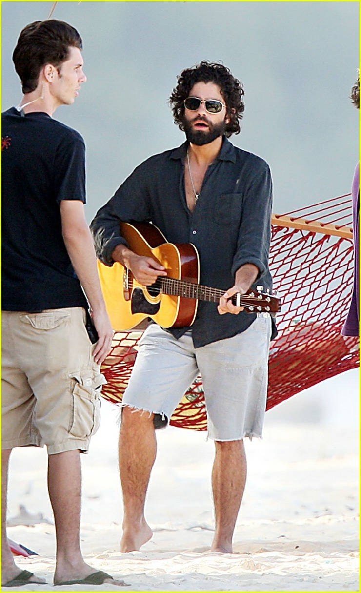 Adrian Grenier