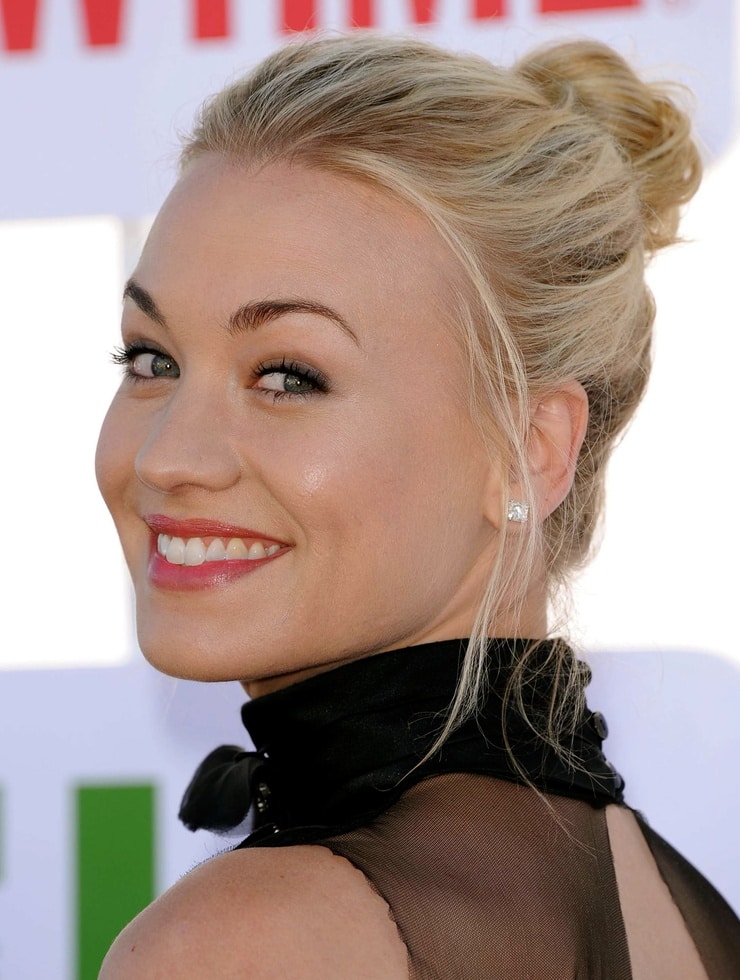 Picture of Yvonne Strahovski