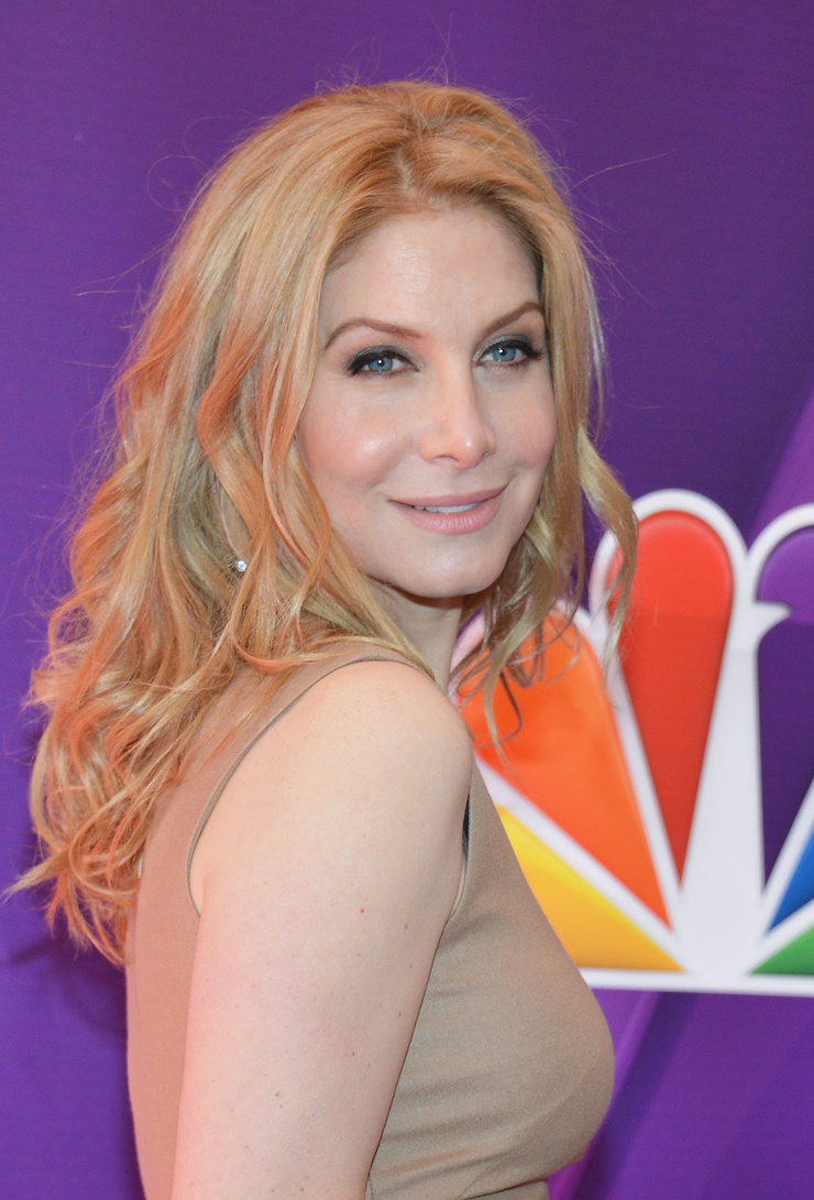 Elizabeth Mitchell Elizabeth Mitchell