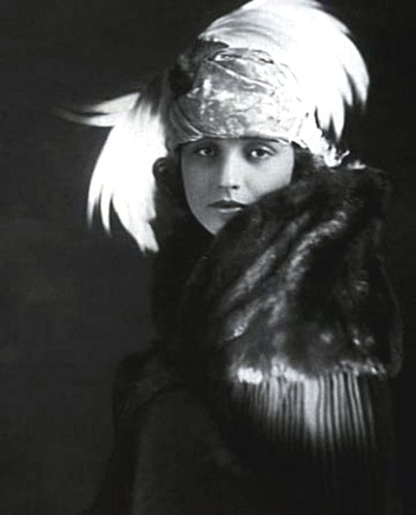 Agnes Ayres Agnes Ayres