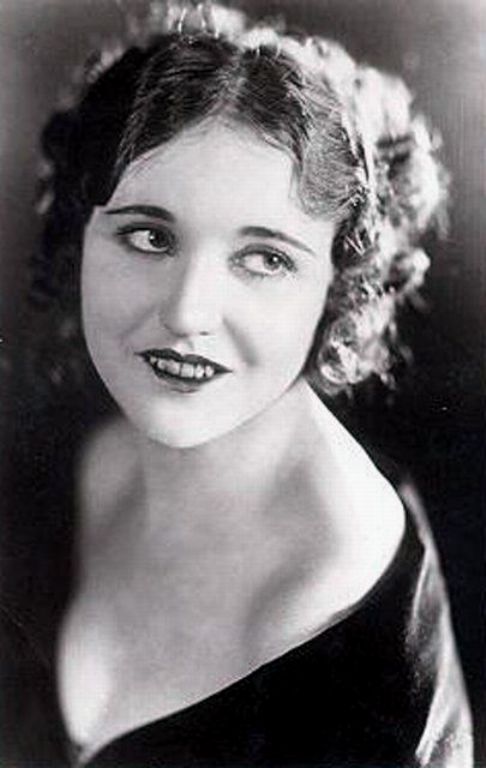 Agnes Ayres Agnes Ayres