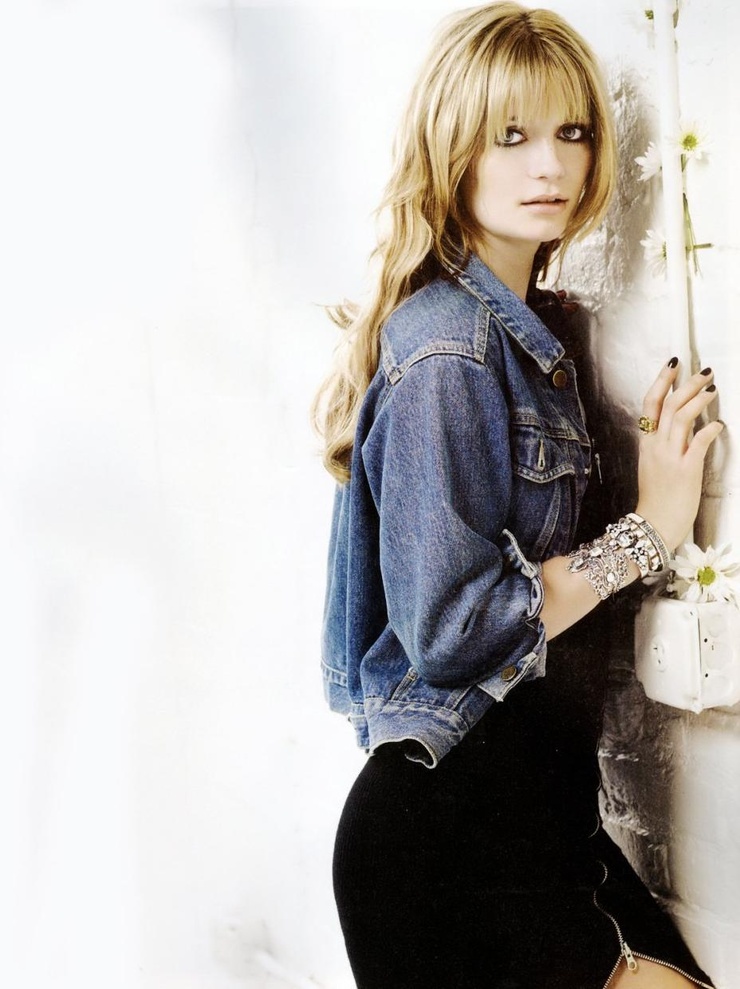 Mischa Barton Mischa Barton