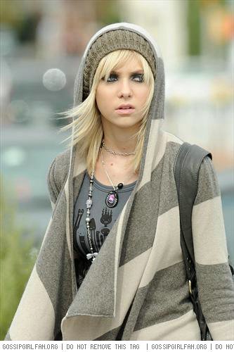 Taylor Momsen Taylor Momsen