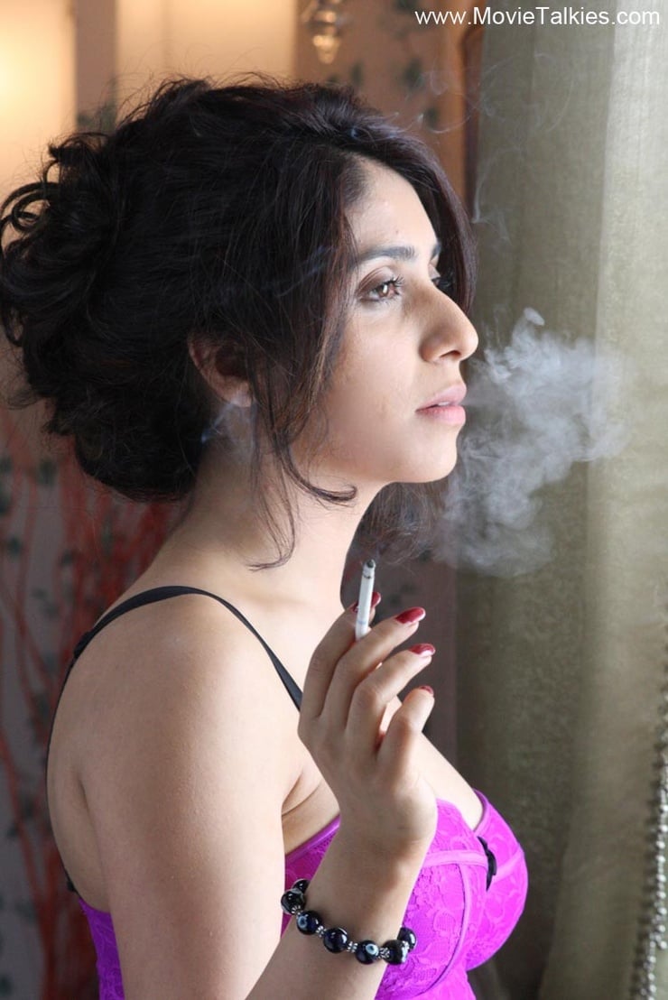 Neha Bhasin