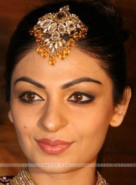 Neeru Bajwa