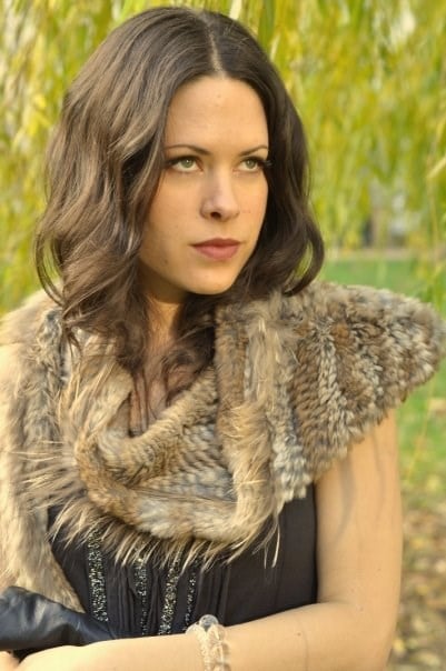 Betsie larkin фото