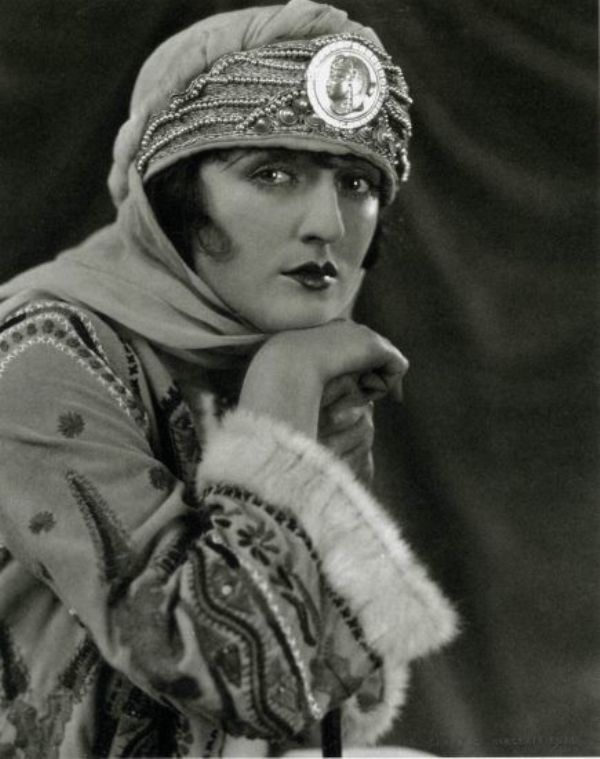 Carmel Myers