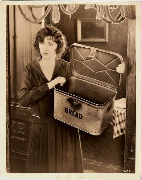 Mae Busch