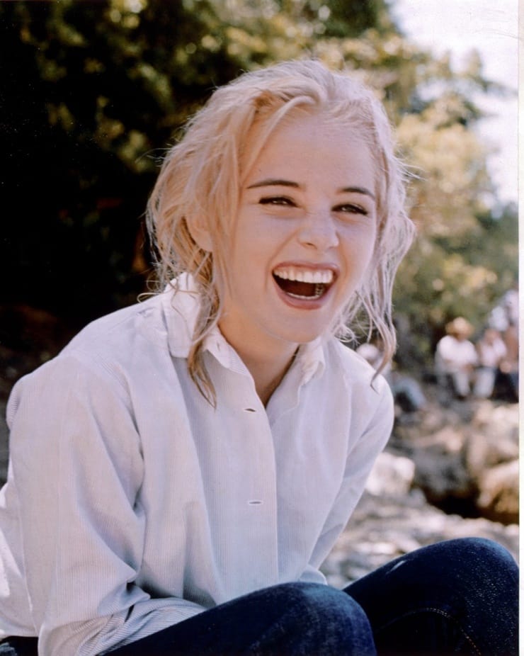 Sue Lyon