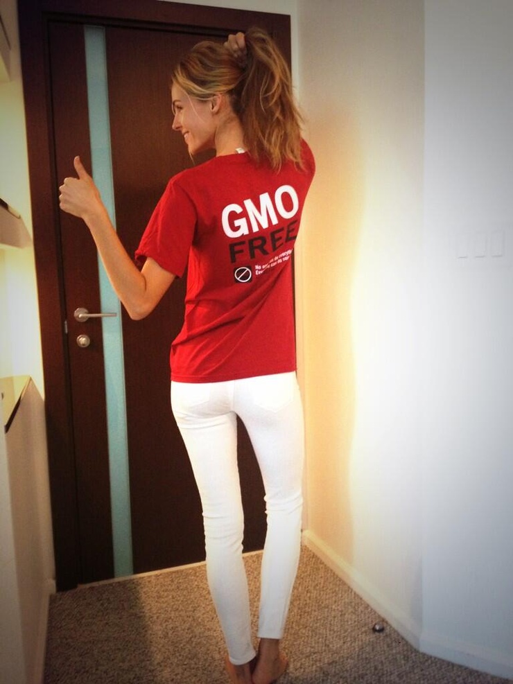 Valentina Zelyaeva Valentina Zelyaeva