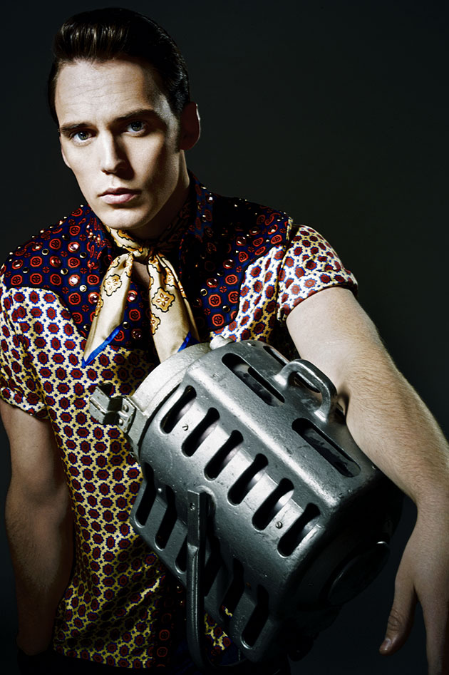 Sam Claflin Sam Claflin
