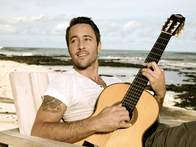 Alex O'Loughlin