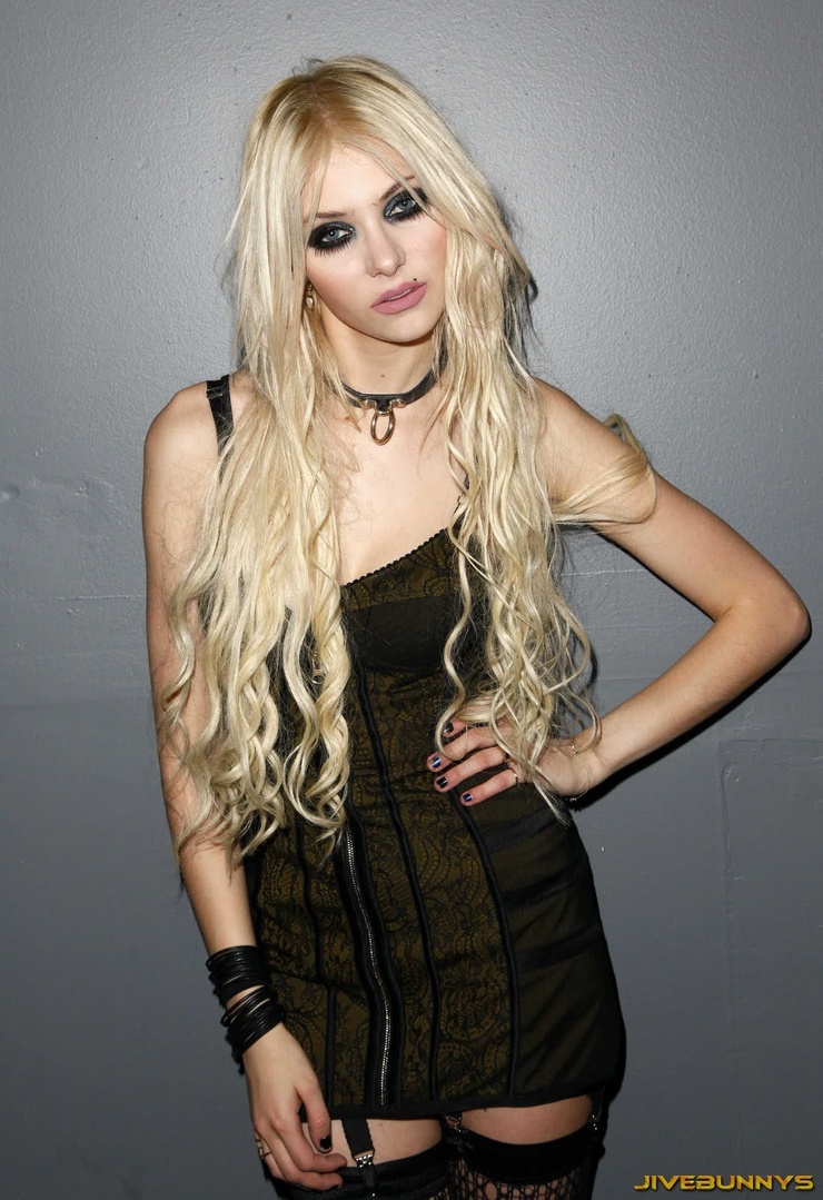 Taylor Momsen Taylor Momsen
