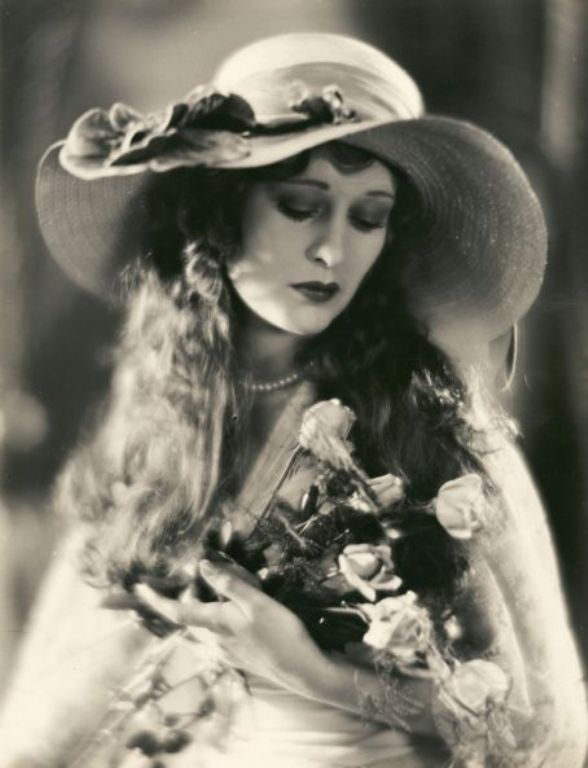Dolores Costello