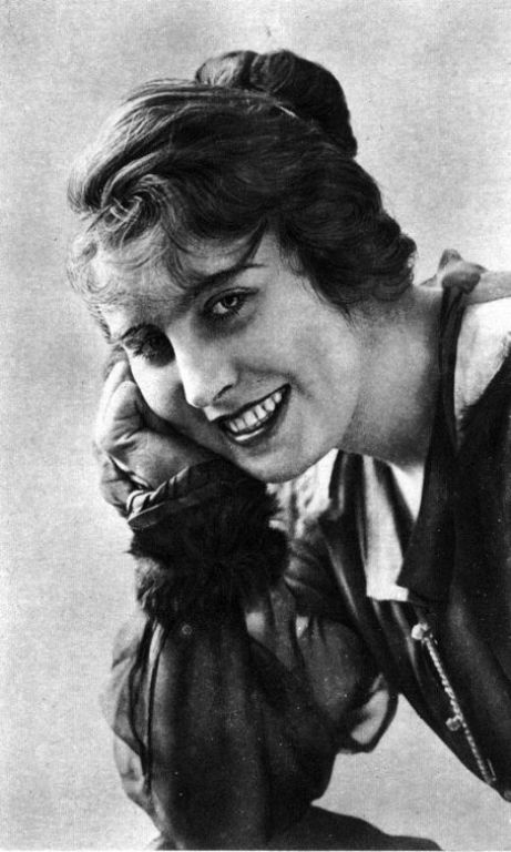 Dorothy Dalton Dorothy Dalton