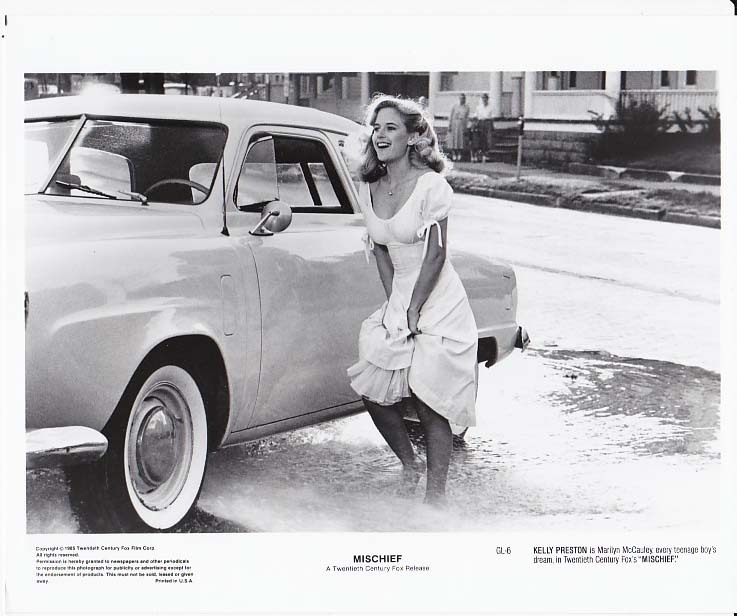 Kelly Preston