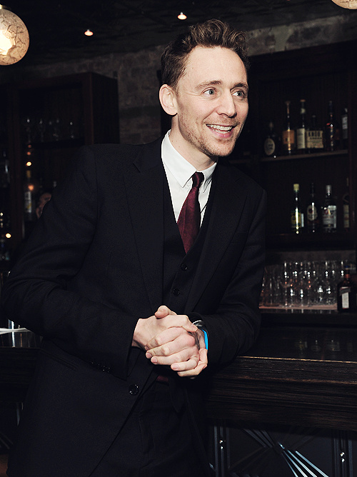 Tom Hiddleston Tom Hiddleston