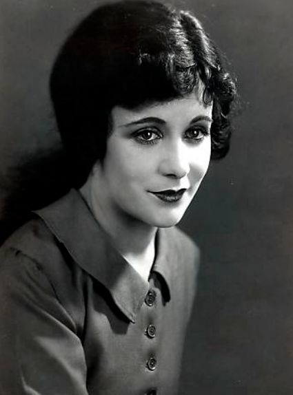 Virginia Valli