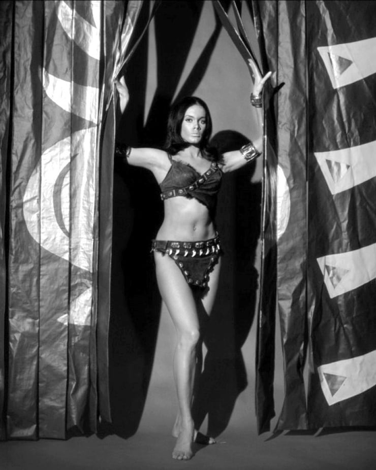 Martine Beswick