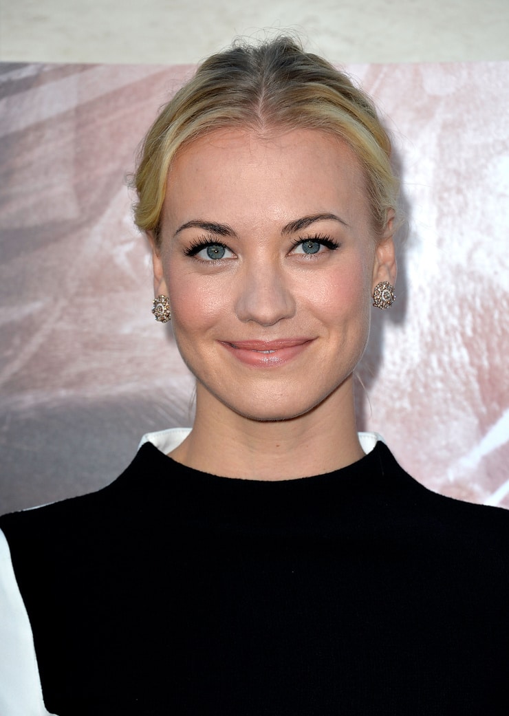 Yvonne Strahovski Yvonne Strahovski