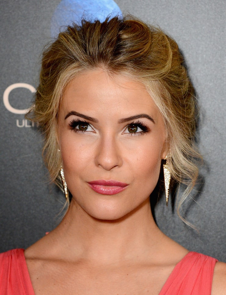 Linsey Godfrey