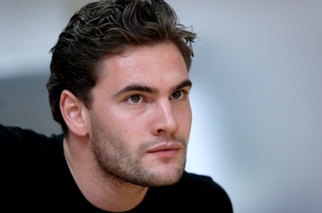 Tom Bateman