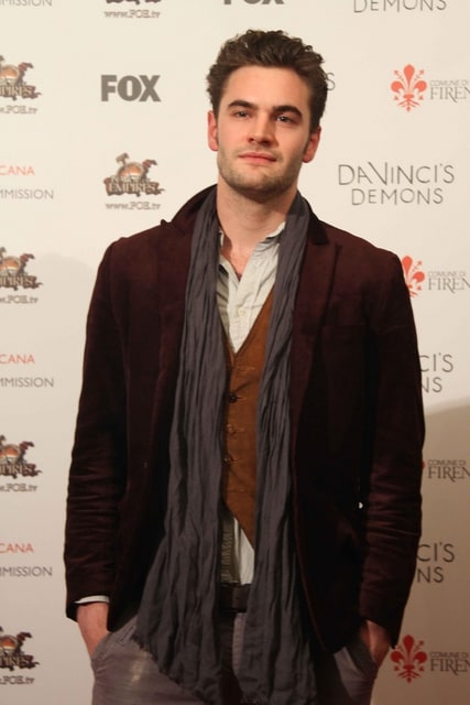 Tom Bateman