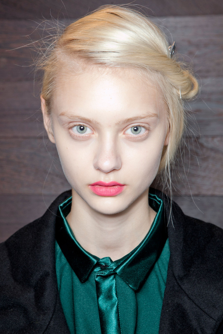 Nastya Kusakina Nastya Kusakina
