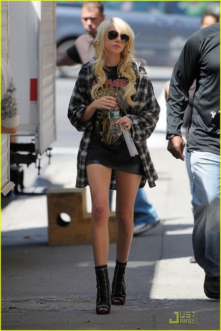 Taylor Momsen Taylor Momsen