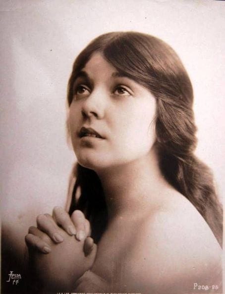 Lila Lee Lila Lee