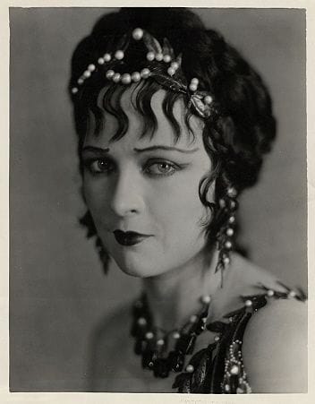 Jacqueline Logan Jacqueline Logan