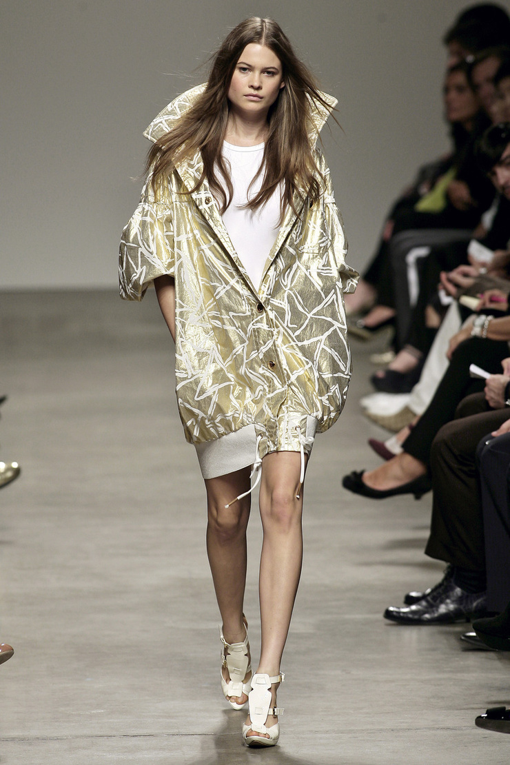 Behati Prinsloo Behati Prinsloo