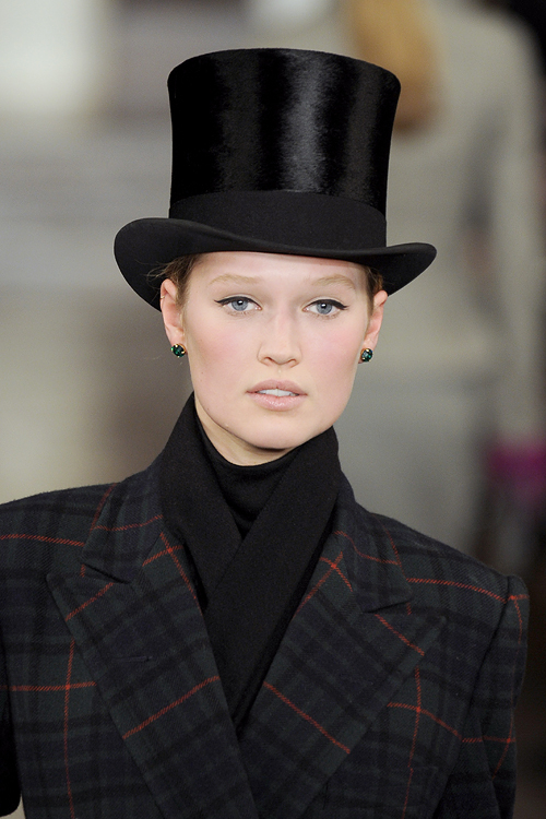 Toni Garrn Toni Garrn