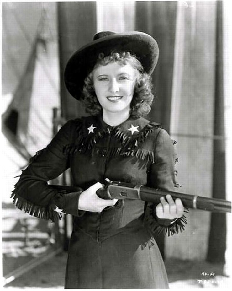 Annie Oakley (1935)