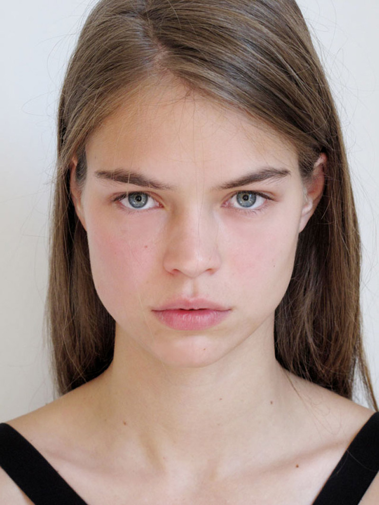 Estelle Yves