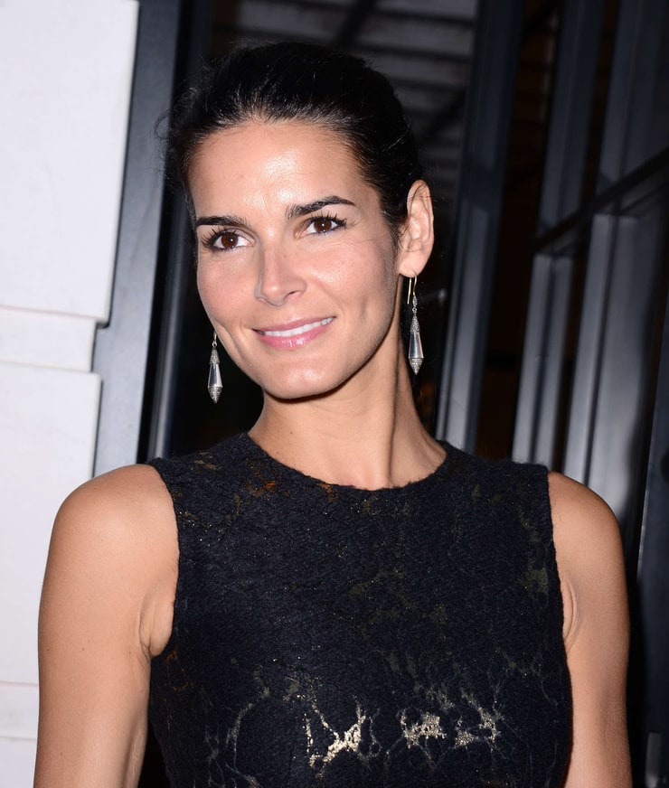 Angie Harmon